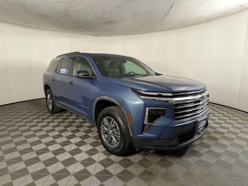 used 2025 Chevrolet Traverse car, priced at $38,970