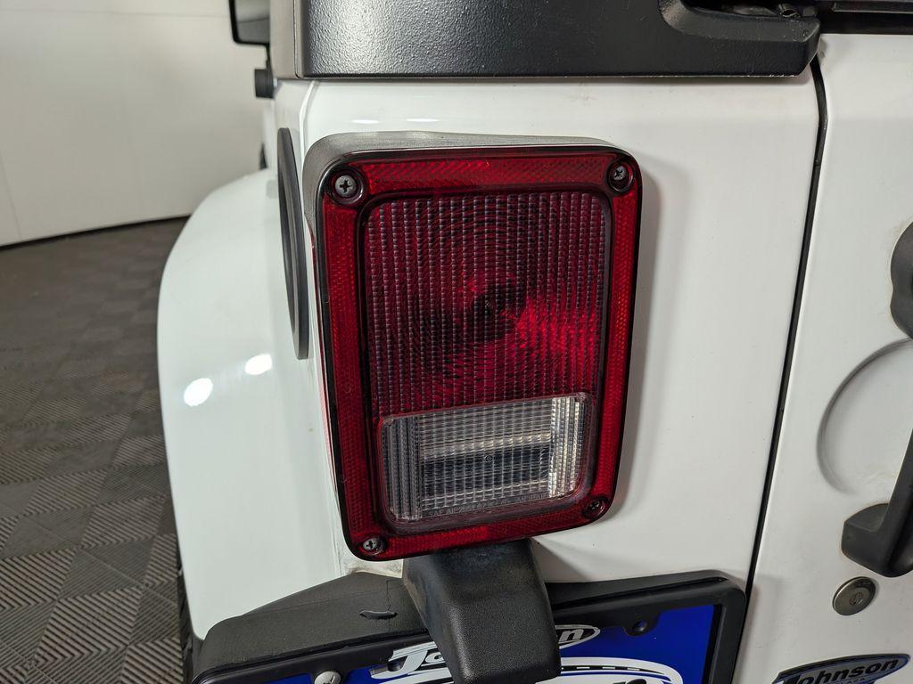 used 2015 Jeep Wrangler Unlimited car, priced at $18,488