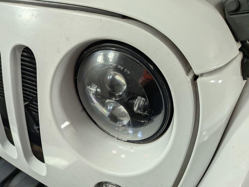 used 2015 Jeep Wrangler Unlimited car, priced at $18,488