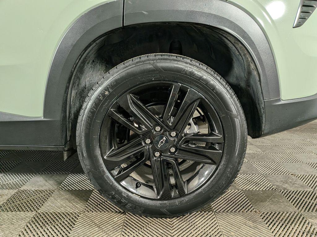 used 2025 Chevrolet Trax car, priced at $23,488