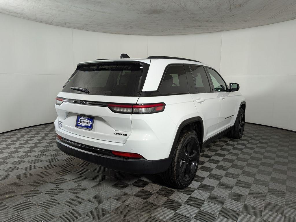 new 2025 Jeep Grand Cherokee car, priced at $46,194