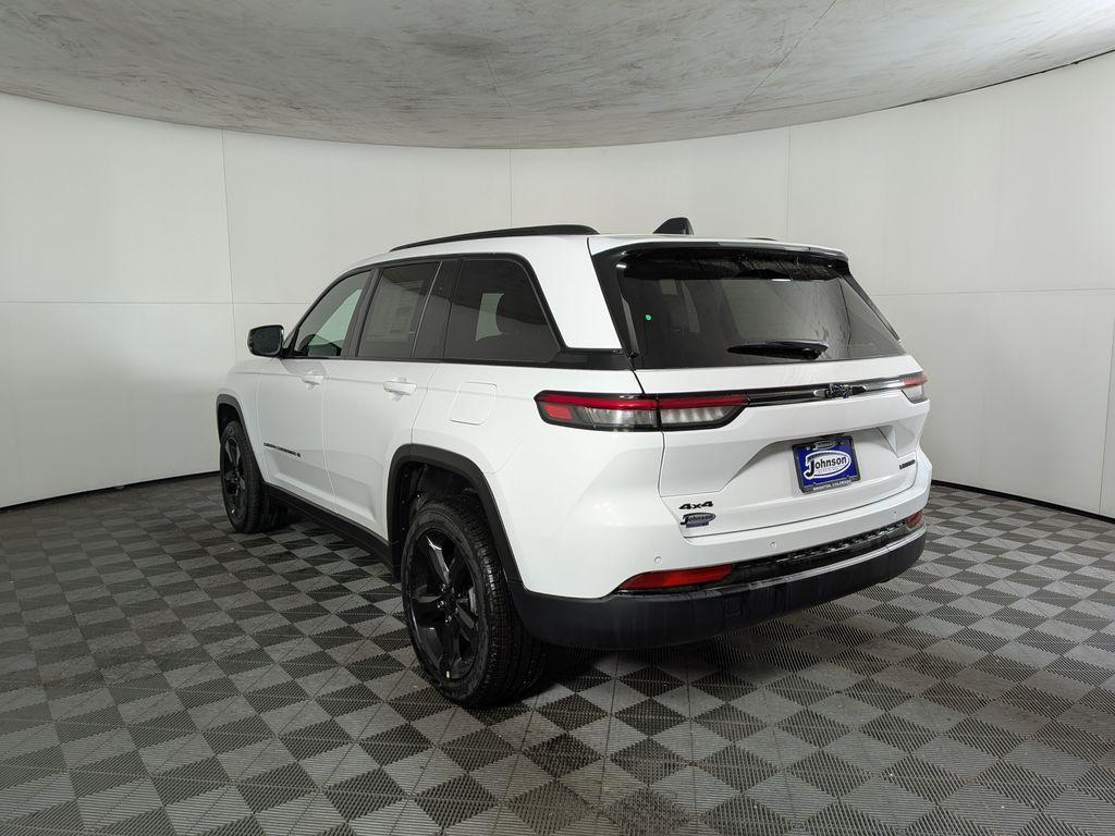 new 2025 Jeep Grand Cherokee car, priced at $46,194