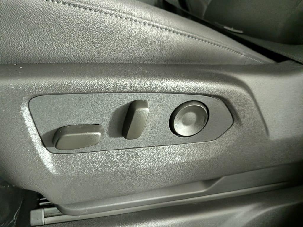 new 2025 GMC Sierra 2500 car, priced at $77,894