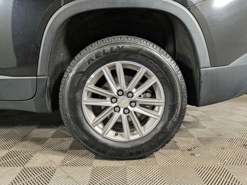 used 2022 Chevrolet Traverse car, priced at $22,488