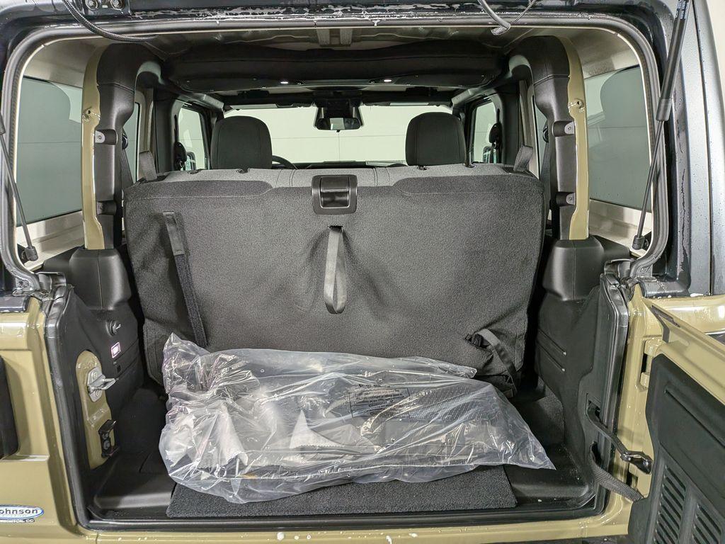 new 2026 Jeep Wrangler car, priced at $44,068