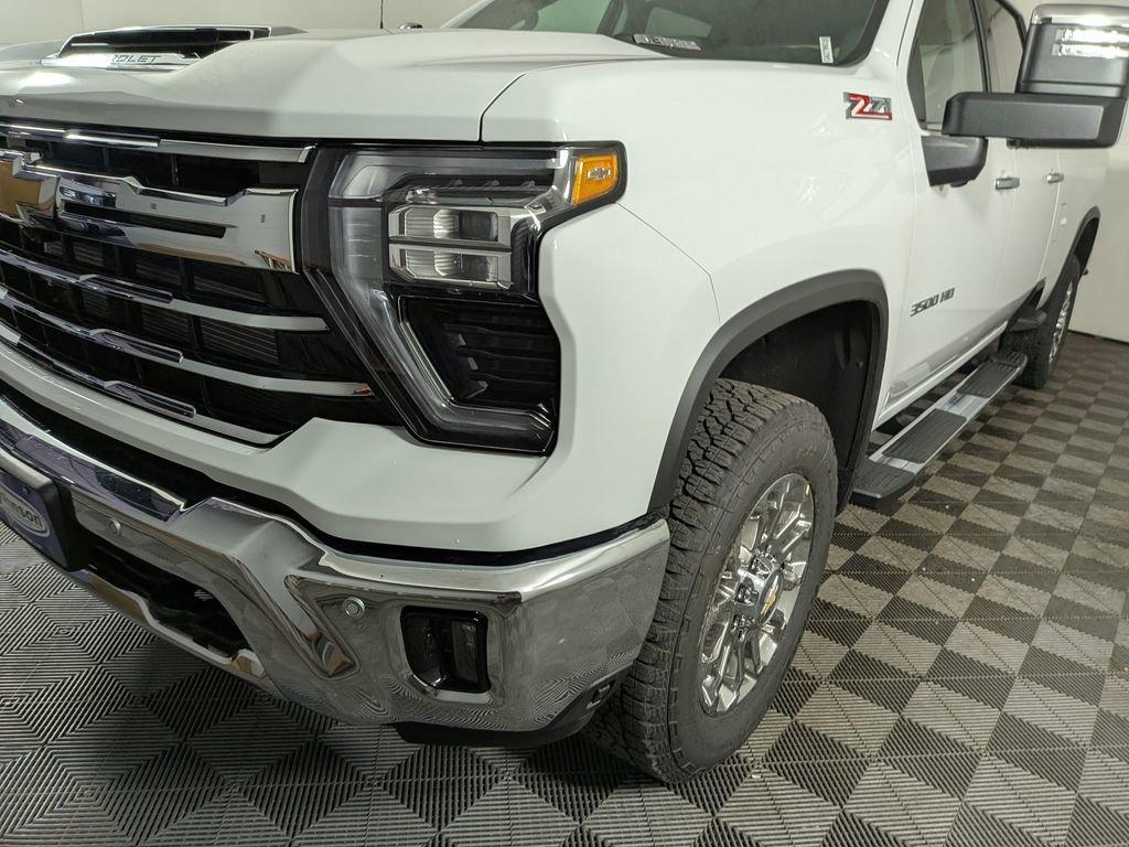 new 2026 Chevrolet Silverado 3500 car, priced at $80,672