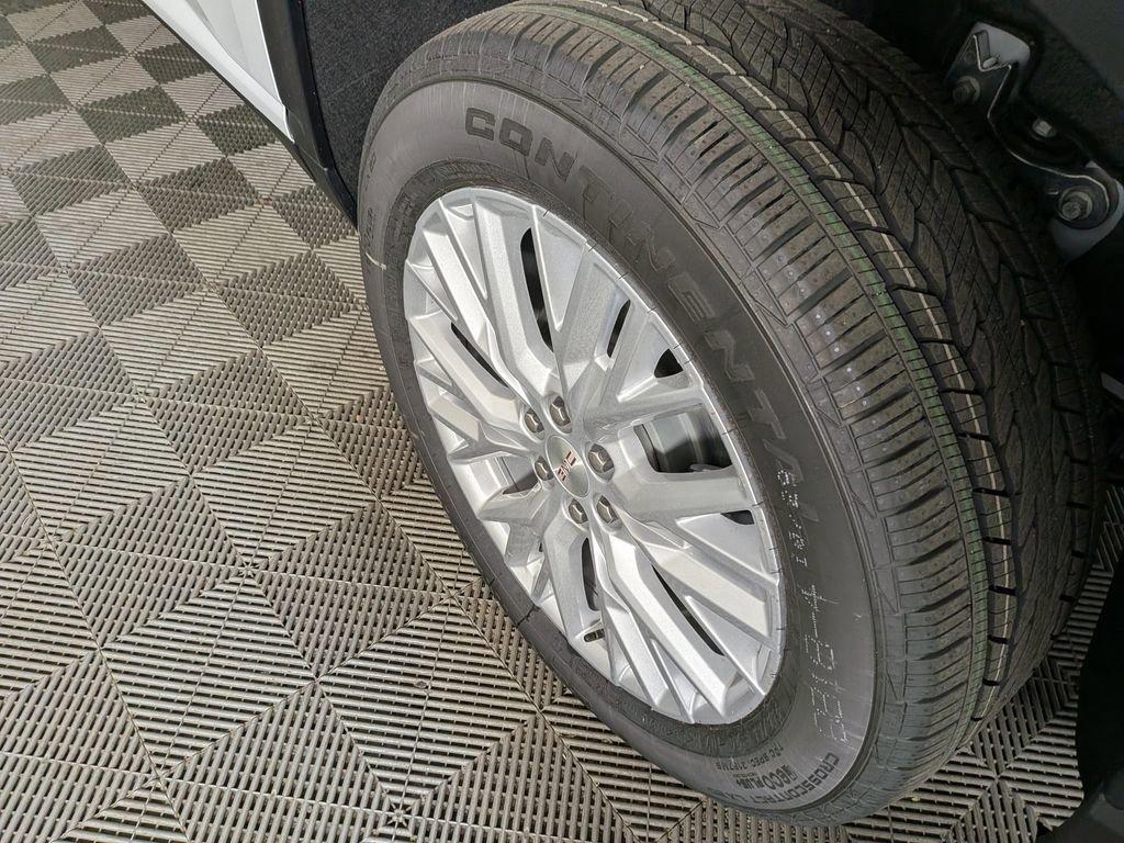 new 2026 GMC Acadia car, priced at $48,772