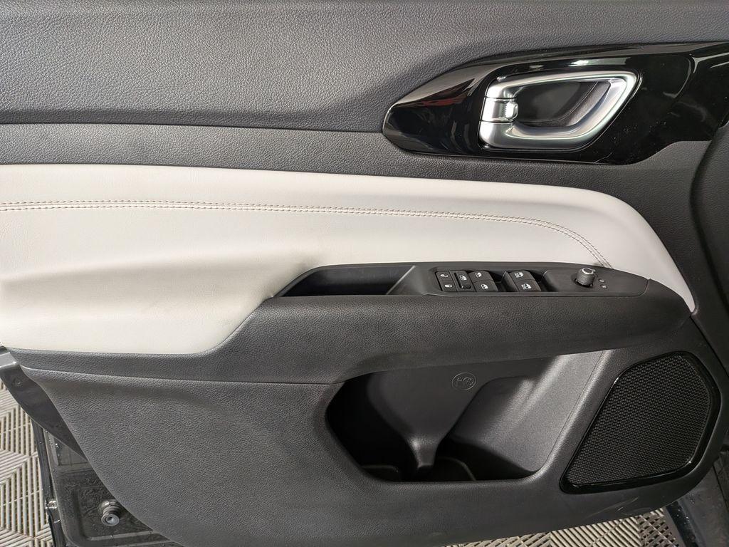 new 2026 Jeep Compass car, priced at $32,313