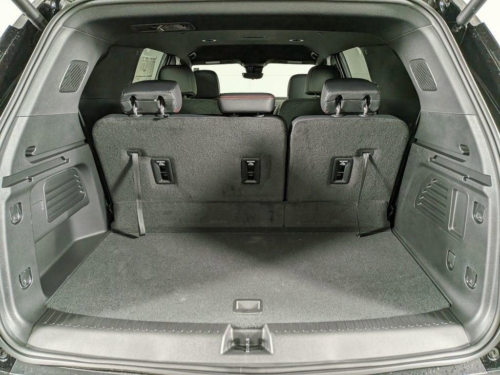 new 2026 Chevrolet Traverse car, priced at $52,189