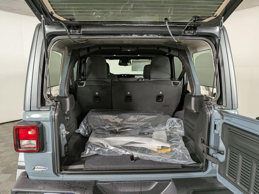 new 2026 Jeep Wrangler car, priced at $47,093