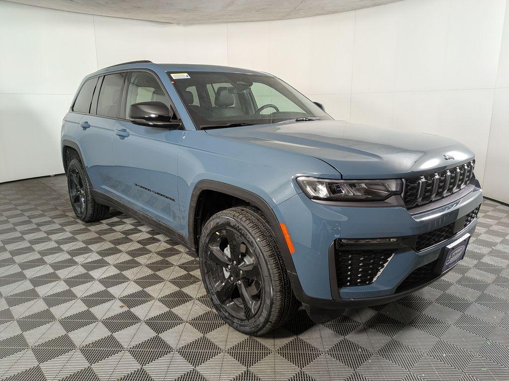 new 2026 Jeep Grand Cherokee car, priced at $44,262