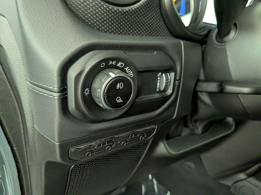 new 2026 Jeep Gladiator car, priced at $51,940