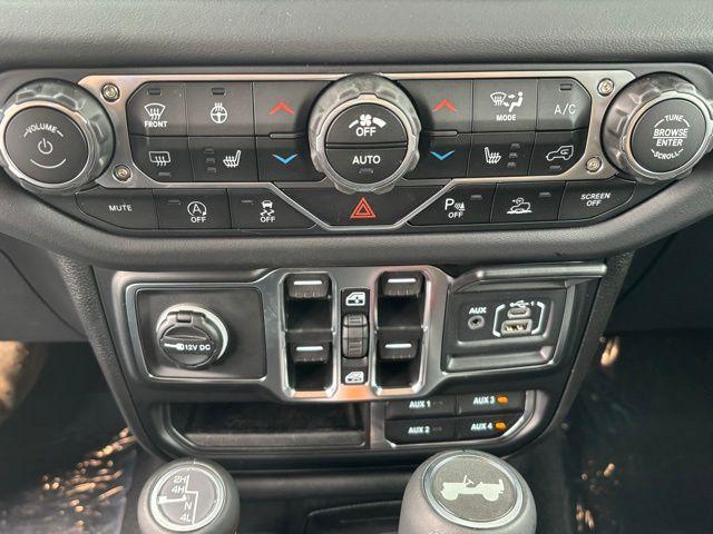 new 2025 Jeep Wrangler car, priced at $53,536