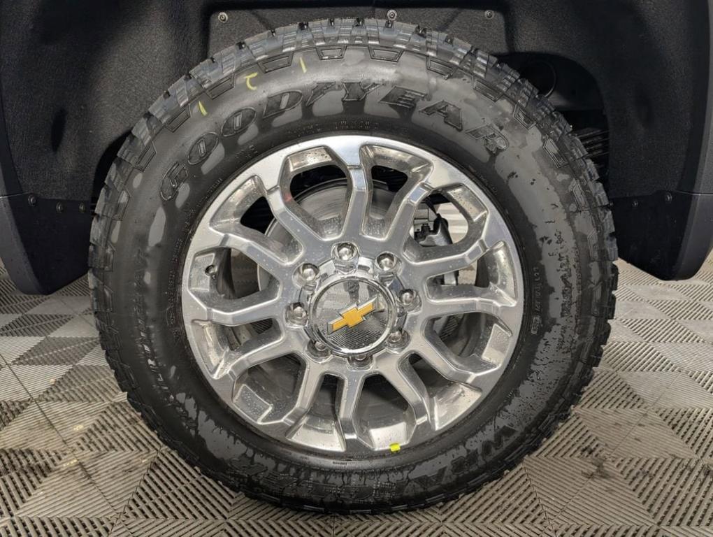 new 2025 Chevrolet Silverado 2500 car, priced at $79,304