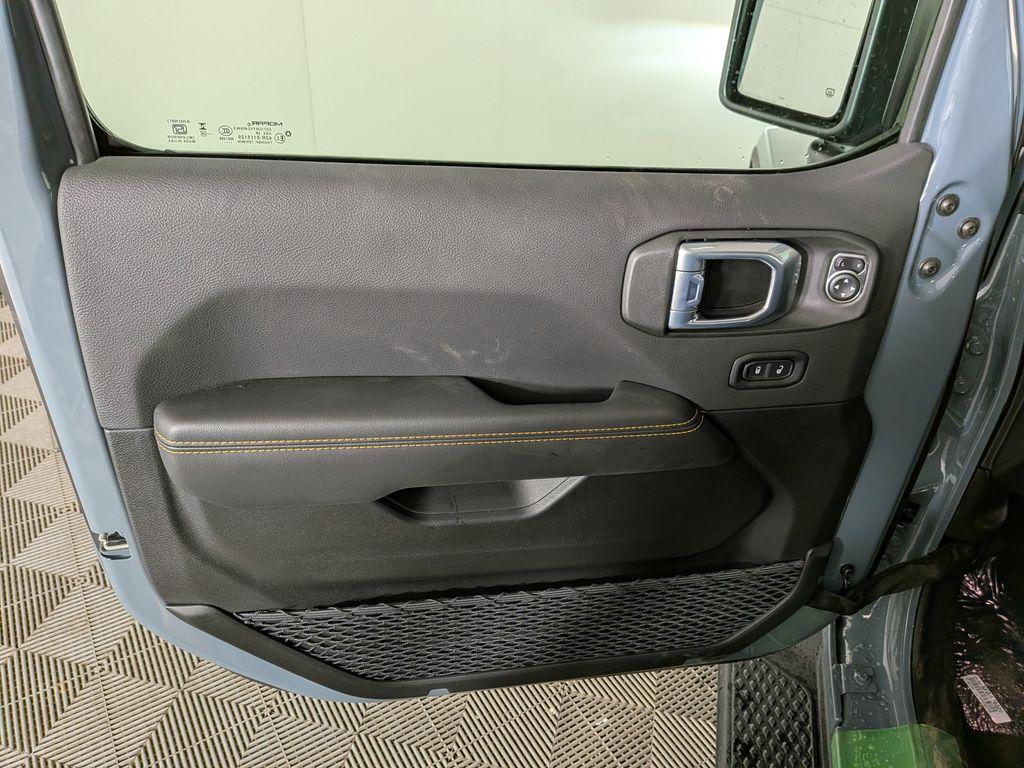 new 2026 Jeep Gladiator car, priced at $43,616