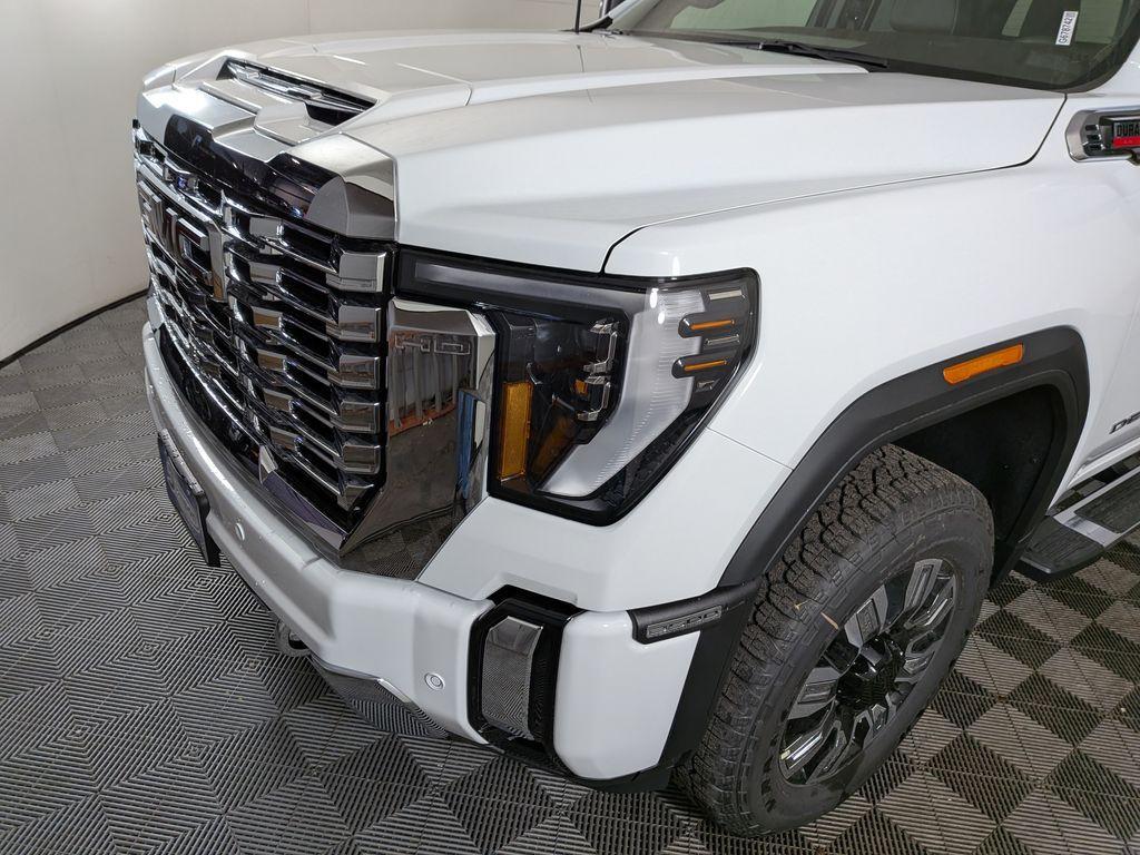 new 2026 GMC Sierra 3500 car, priced at $85,971