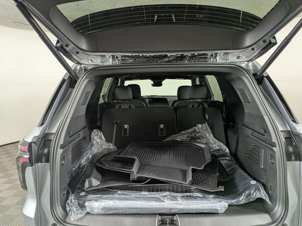new 2026 Chevrolet Traverse car, priced at $58,579