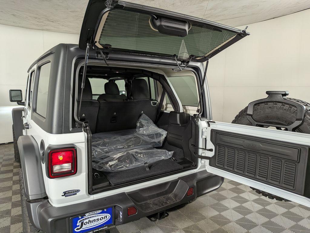 new 2026 Jeep Wrangler car, priced at $46,029