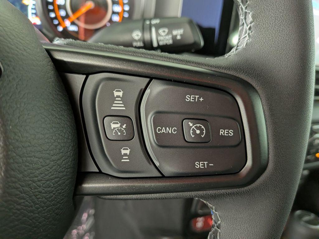 new 2026 Jeep Gladiator car, priced at $52,827