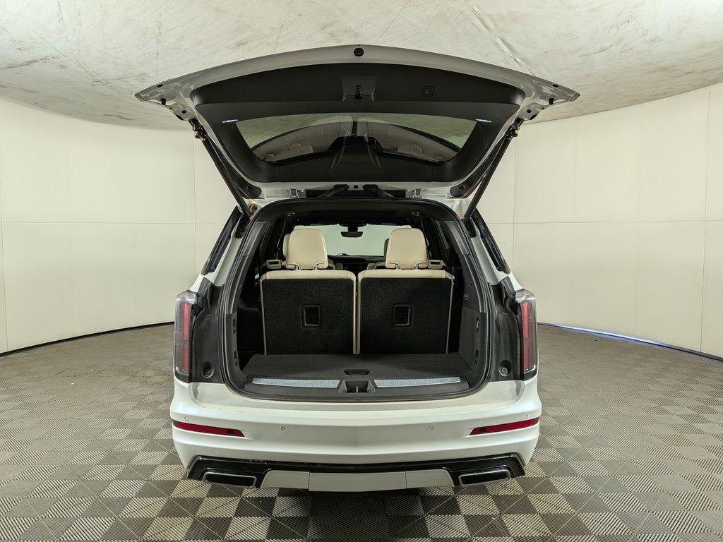 used 2023 Cadillac XT6 car, priced at $37,903