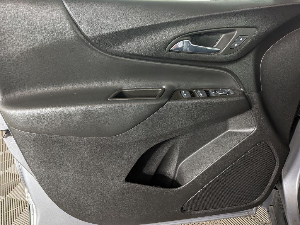 used 2023 Chevrolet Equinox car, priced at $21,488