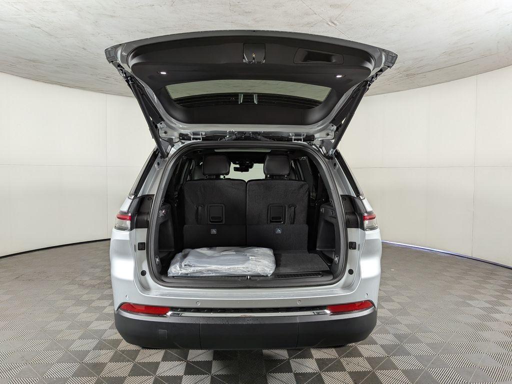 new 2025 Jeep Grand Cherokee L car, priced at $48,144