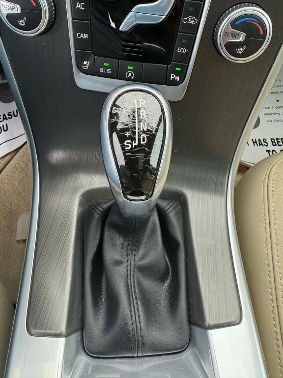 used 2016 Volvo XC60 car, priced at $13,495