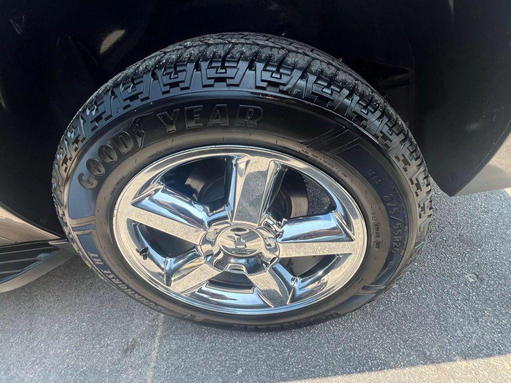 used 2013 Chevrolet Suburban car, priced at $12,899