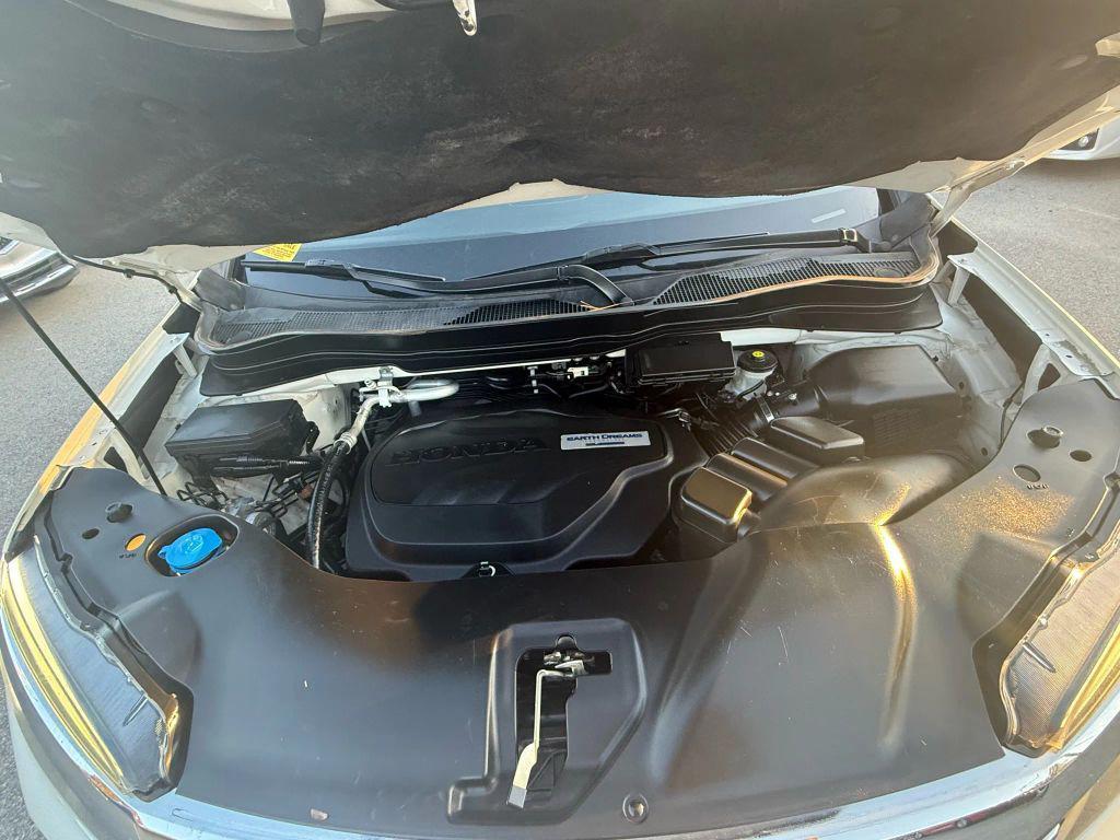 used 2016 Honda Pilot car, priced at $18,490