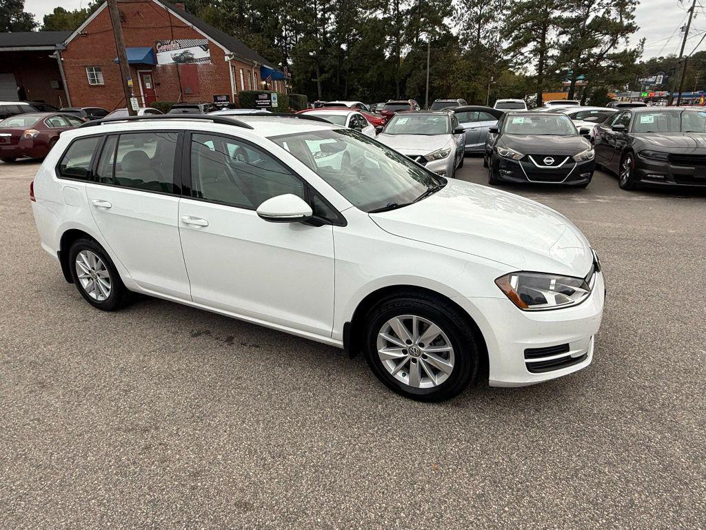 used 2017 Volkswagen Golf SportWagen car, priced at $10,995