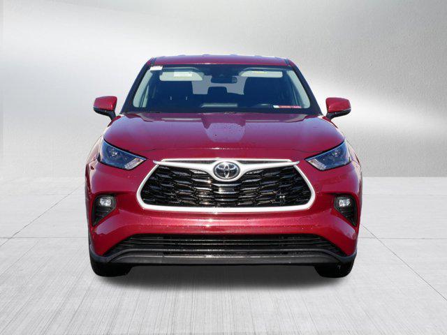 used 2024 Toyota Highlander car, priced at $33,941