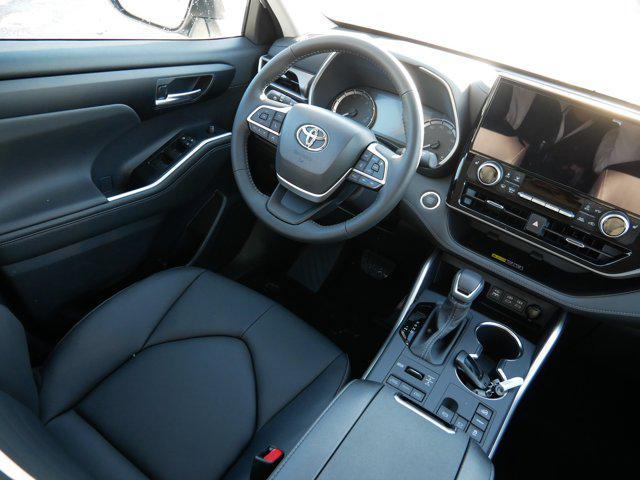 used 2026 Toyota Highlander car, priced at $50,995