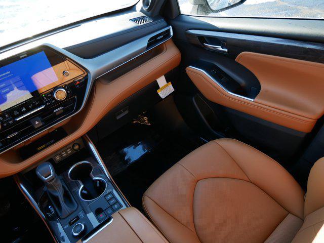 used 2026 Toyota Highlander car, priced at $57,798
