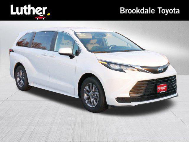 used 2025 Toyota Sienna car, priced at $43,995