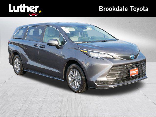 used 2025 Toyota Sienna car, priced at $42,991