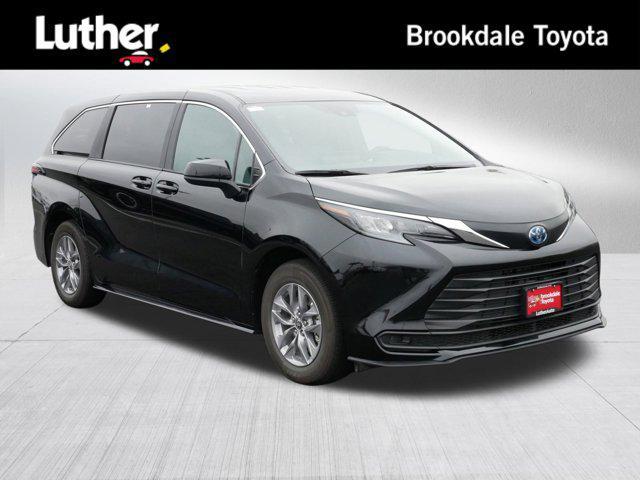 used 2025 Toyota Sienna car, priced at $43,995