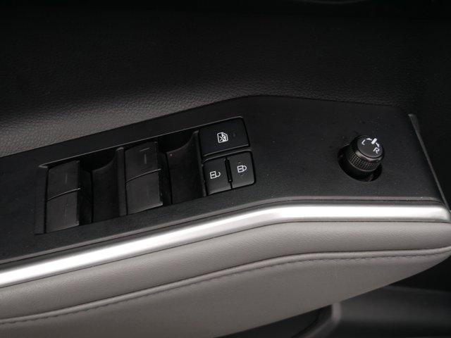 used 2022 Toyota Highlander car, priced at $32,144