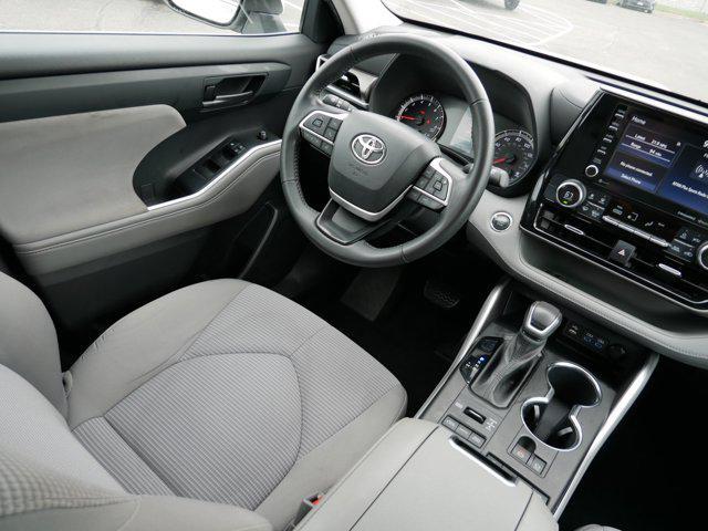 used 2022 Toyota Highlander car, priced at $32,144