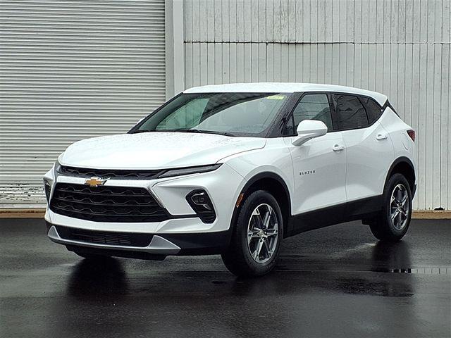 new 2026 Chevrolet Blazer car, priced at $33,517