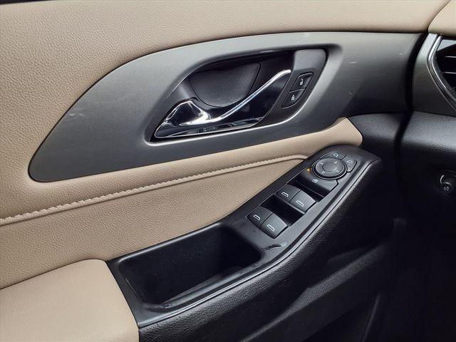 used 2023 Chevrolet Traverse car, priced at $24,480