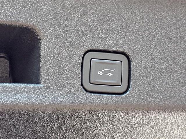 new 2026 Chevrolet Traverse car, priced at $39,692