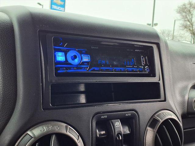 used 2016 Jeep Wrangler Unlimited car, priced at $13,495