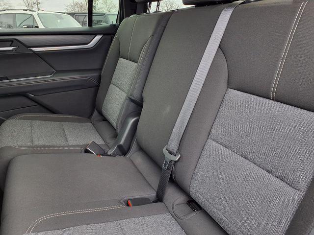 used 2025 GMC Acadia car, priced at $32,495