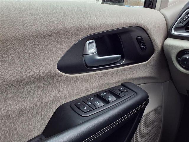 used 2024 Chrysler Pacifica car, priced at $25,780