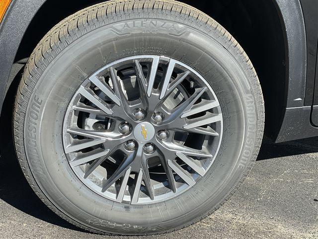 new 2026 Chevrolet Traverse car, priced at $40,435