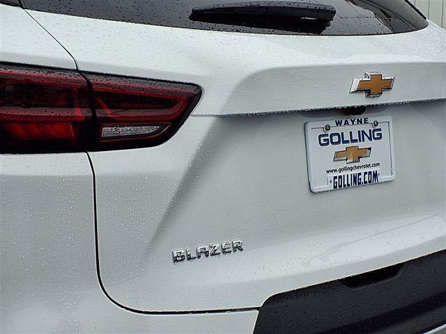 new 2026 Chevrolet Blazer car, priced at $33,708