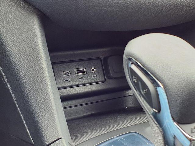 used 2023 Chevrolet Equinox car, priced at $21,980
