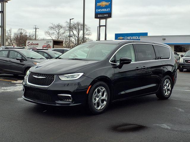 used 2024 Chrysler Pacifica car, priced at $29,980