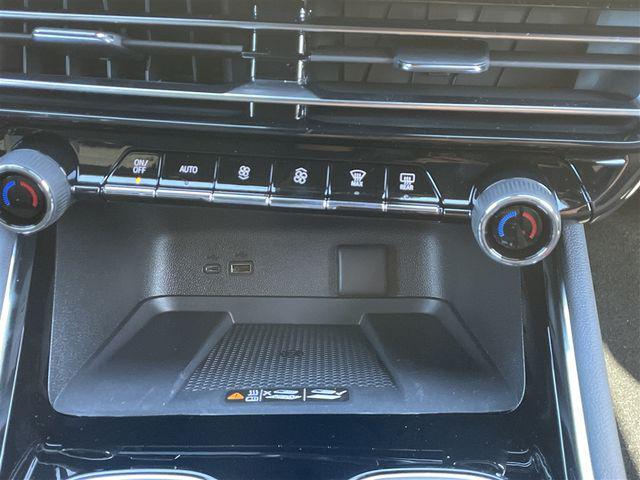 new 2026 Chevrolet Traverse car, priced at $40,435