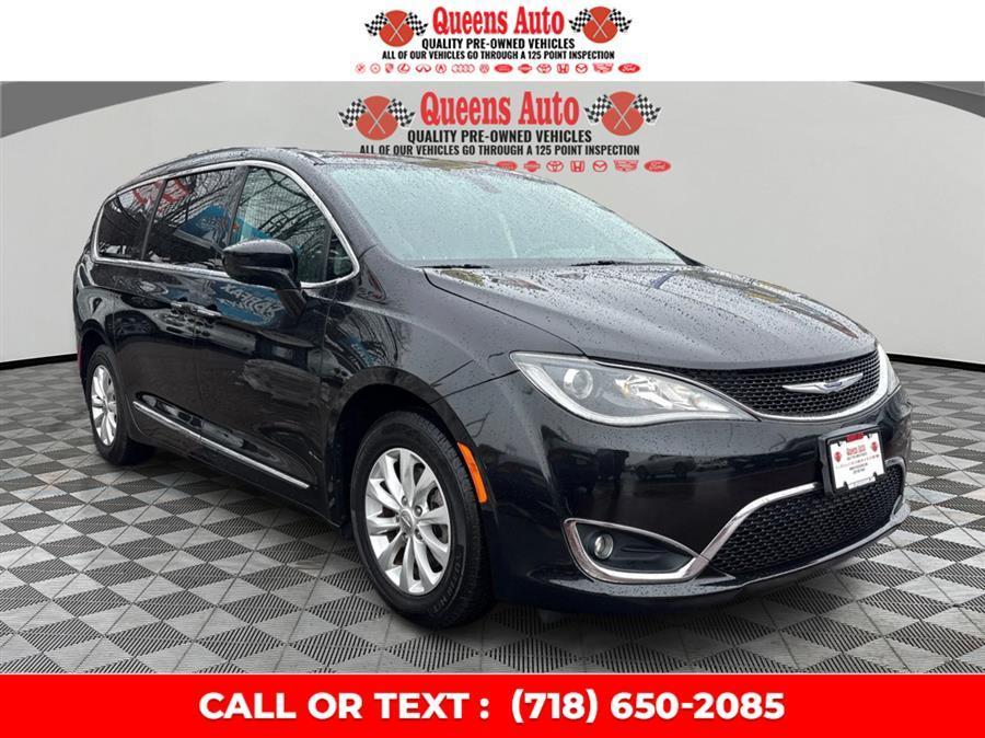 used 2019 Chrysler Pacifica car, priced at $14,995